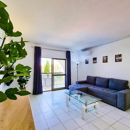 Flh Holiday Flat With Balcony Apartment *